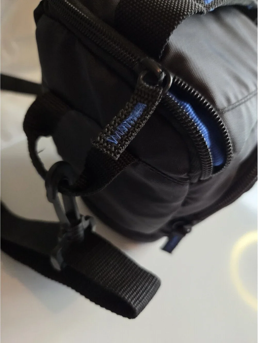 Case Logic SLR Zoom Camera & Lens Holster Bag w/ Hard Bottom And Strap SC4
